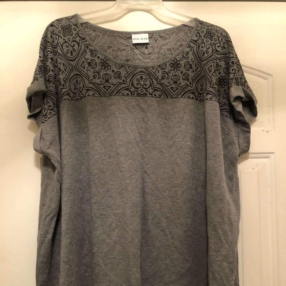 Dressy tee